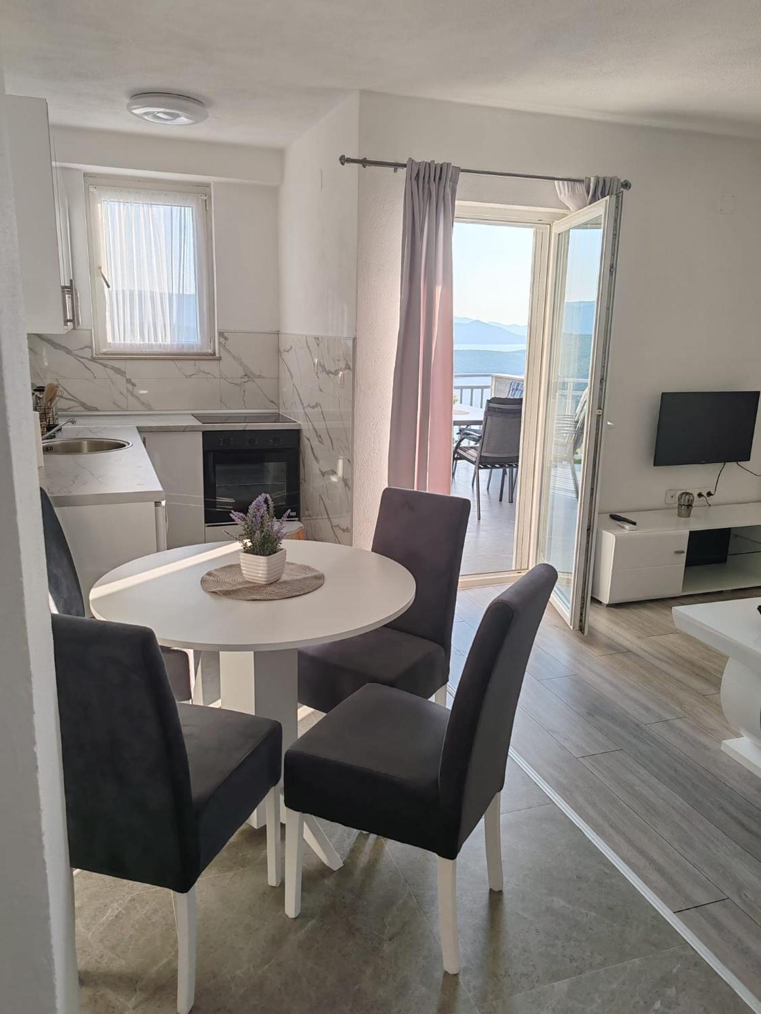 Apartman Iva 네움 외부 사진