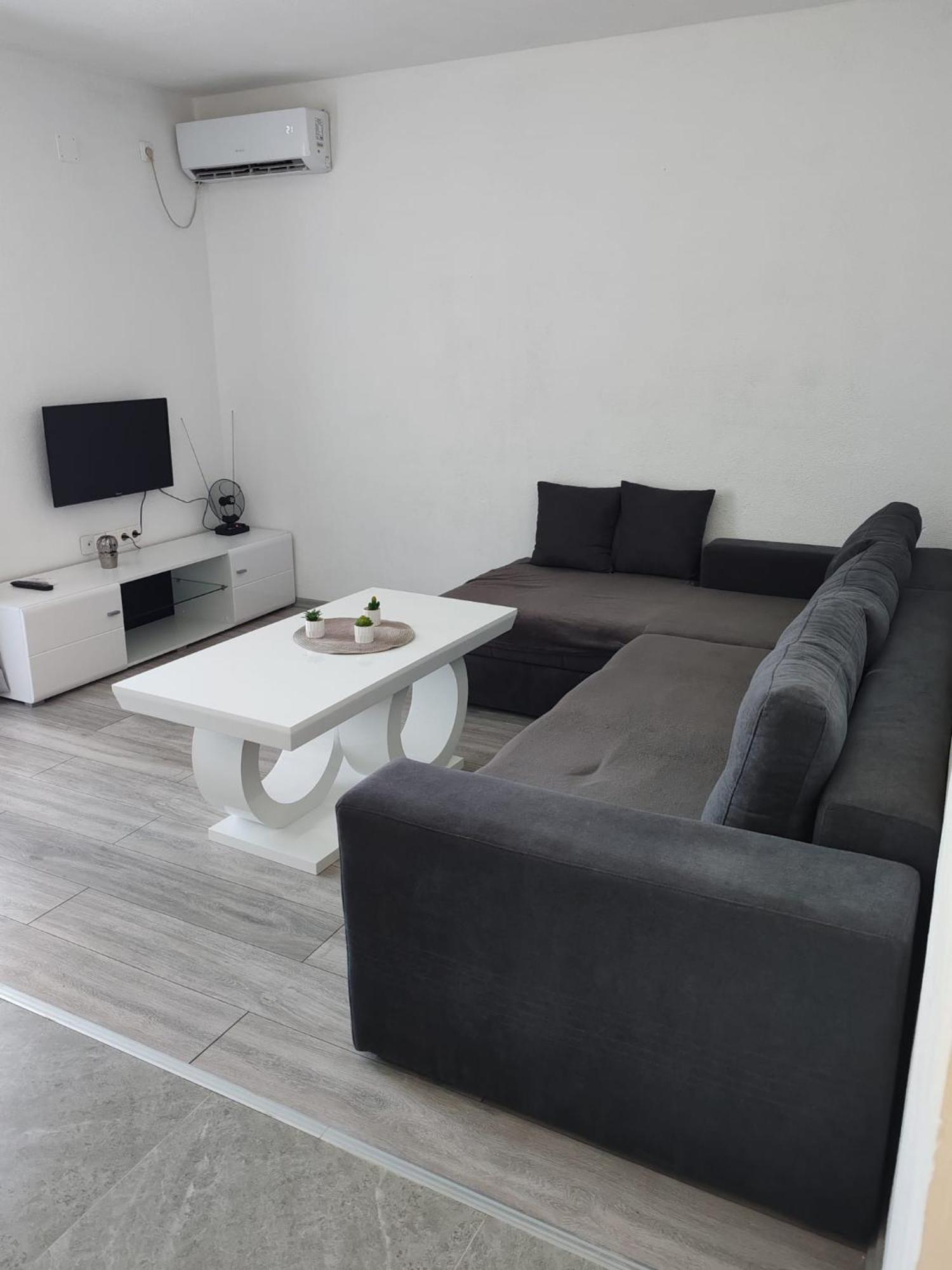Apartman Iva 네움 외부 사진